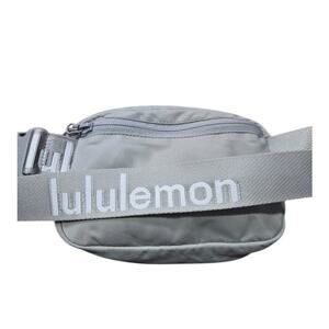 Lululemon Everywhere Belt Bag One Size Gray Silver 1L Logo Strap Crossbody Sling